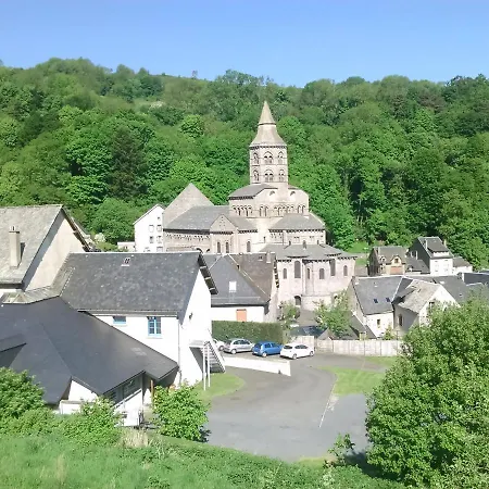 Rose, 4 Pers. Saint Antoine, Orcival, Sancy