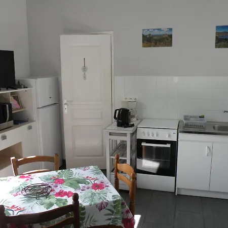 Rose, 4 Pers. Saint Antoine, Orcival, Sancy דירה אורסיבל