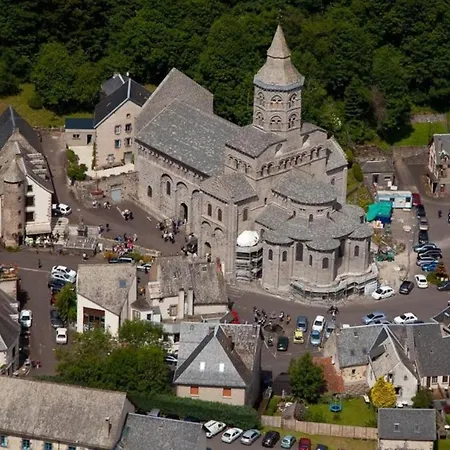 Rose, 4 Pers. Saint Antoine, Orcival, Sancy *